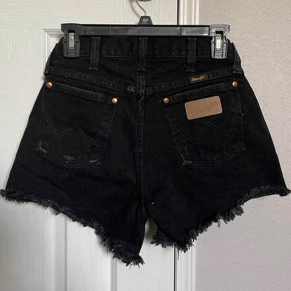 Women’s Wrangler Reworked Black Shorts